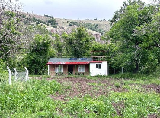 MERAM GÜNEYDERE BOTSA SATILIK MÜSTAKİL YAPILI BAHÇE EVİ
