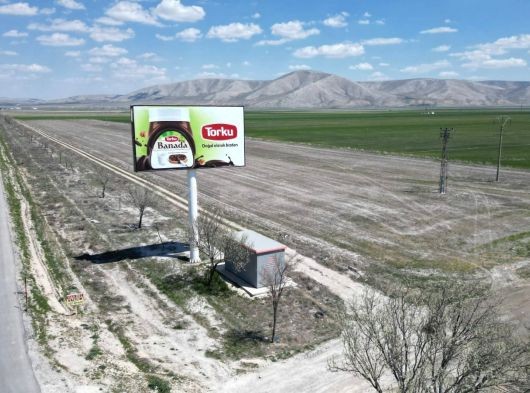 KONYA AKSARAY YOLU CEPHE ZENCİRLİ SATILIK MÜSTAKİL 42.973m TARLA