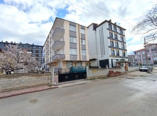 KARATAY KUMKÖPRÜ SARI CAMİ YAKIN SATILIK 2+1 DAİRE