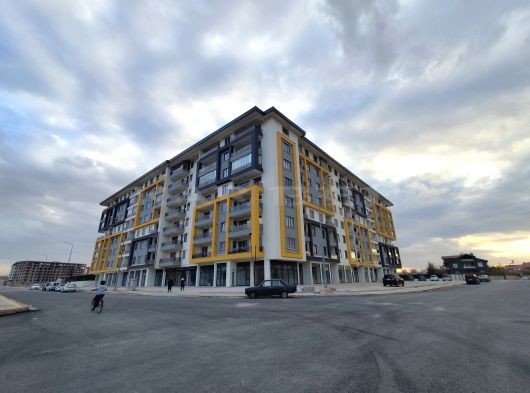 MERAM TURGUT REİS EVLERİ BÜYÜK 3+1 168m SATILIK DAİRE