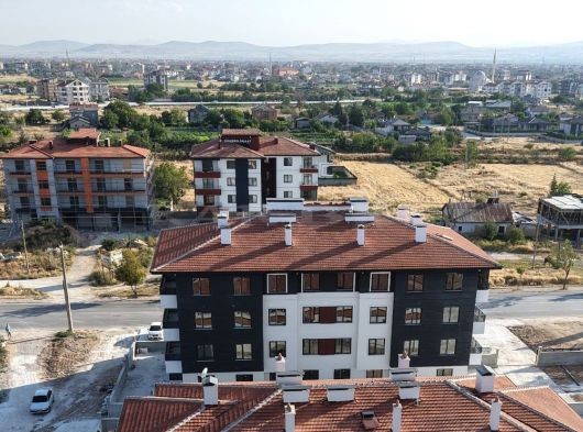 SARAÇOĞLU CADDESİ ÜZERİNDE SIFIR 3+1 SATILIK DAİRE